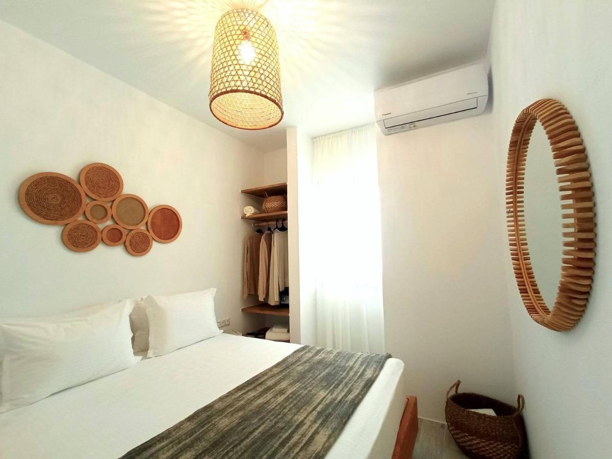Beach Apartment Thalia With Hot Tub And Sea View Ágios Prokópios Extérieur photo